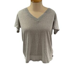 TNA Aritzia Light Gray V-Neck Short Sleeve Tee - size XS